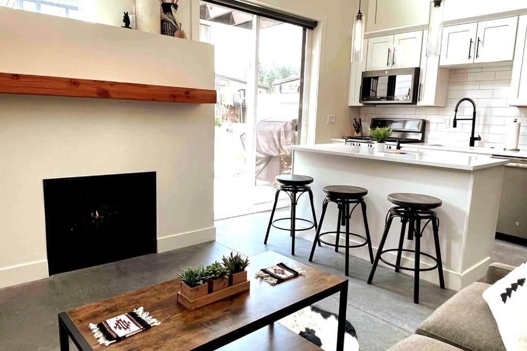 Brand New Upscale Home- Best Location! Whitefish Kültér fotó
